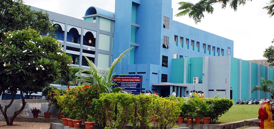 VIT Pune .jpg